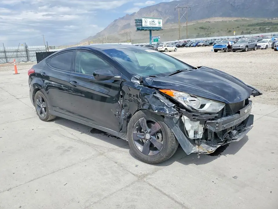 2013 HYUNDAI ELANTRA GLS  