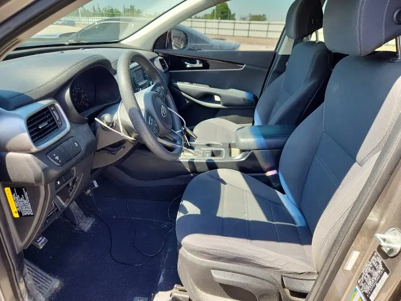 2017 KIA SORENTO LX V6  