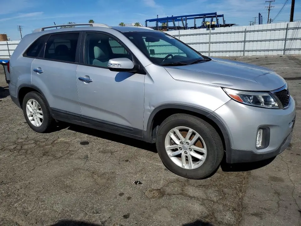 2015 KIA SORENTO LX  