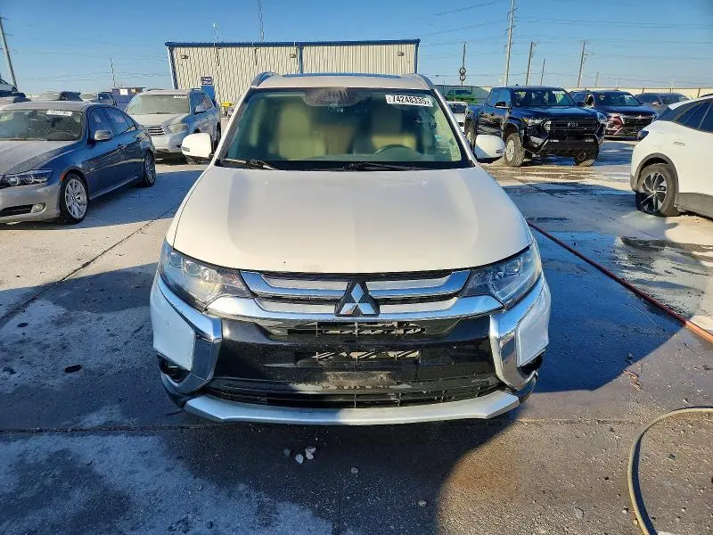 2017 MITSUBISHI OUTLANDER SE  