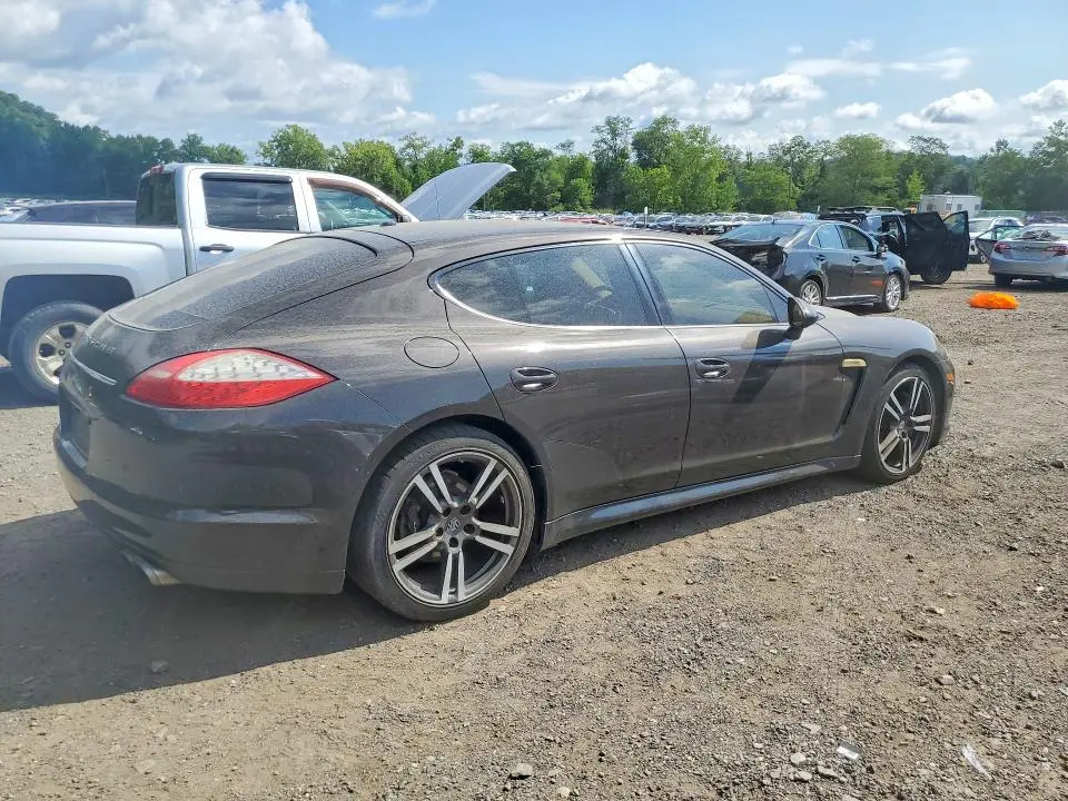 2012 PORSCHE PANAMERA 2  
