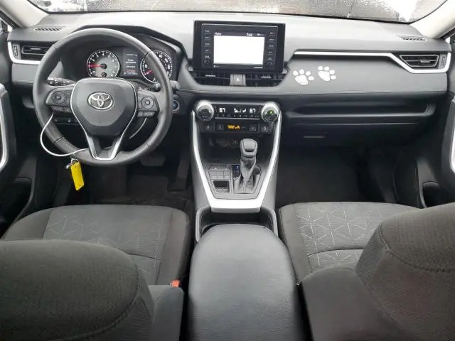 2021 TOYOTA RAV4 XLE  