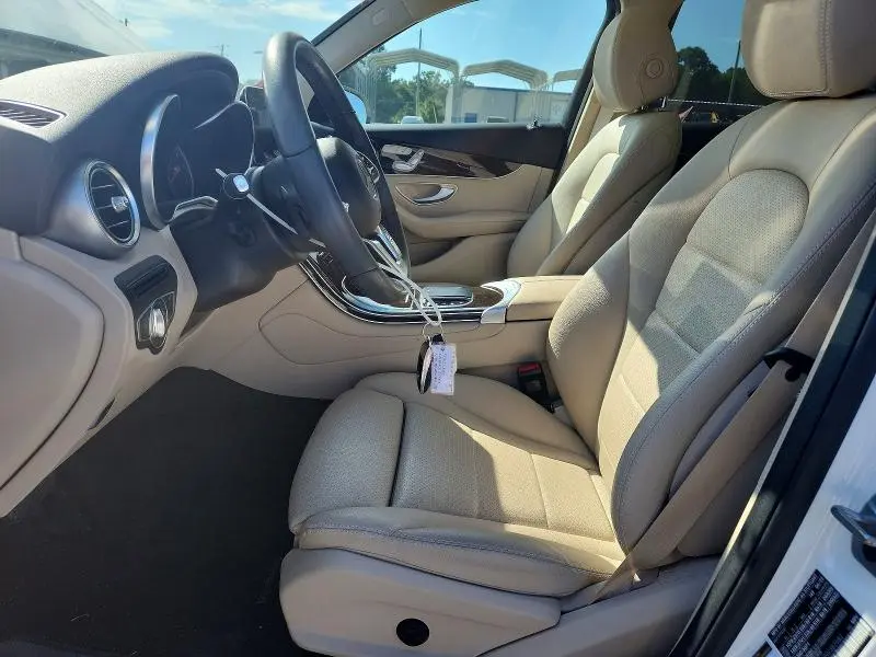 2022 MERCEDES-BENZ GLC 300  