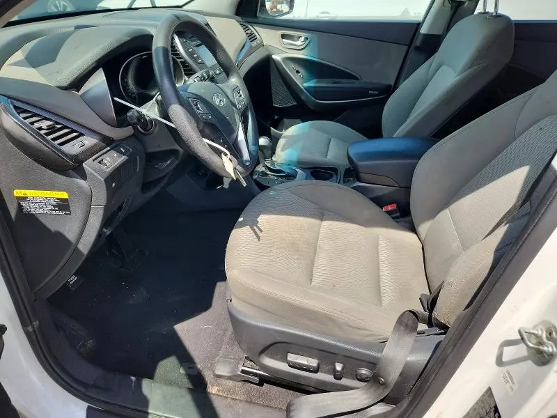 2016 HYUNDAI SANTA FE SE  
