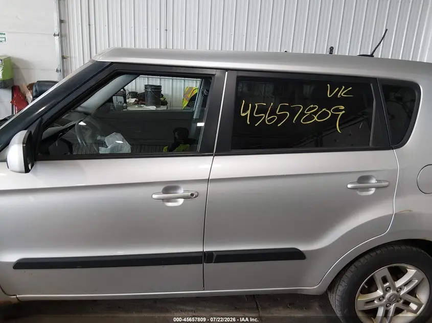 2011 KIA SOUL +