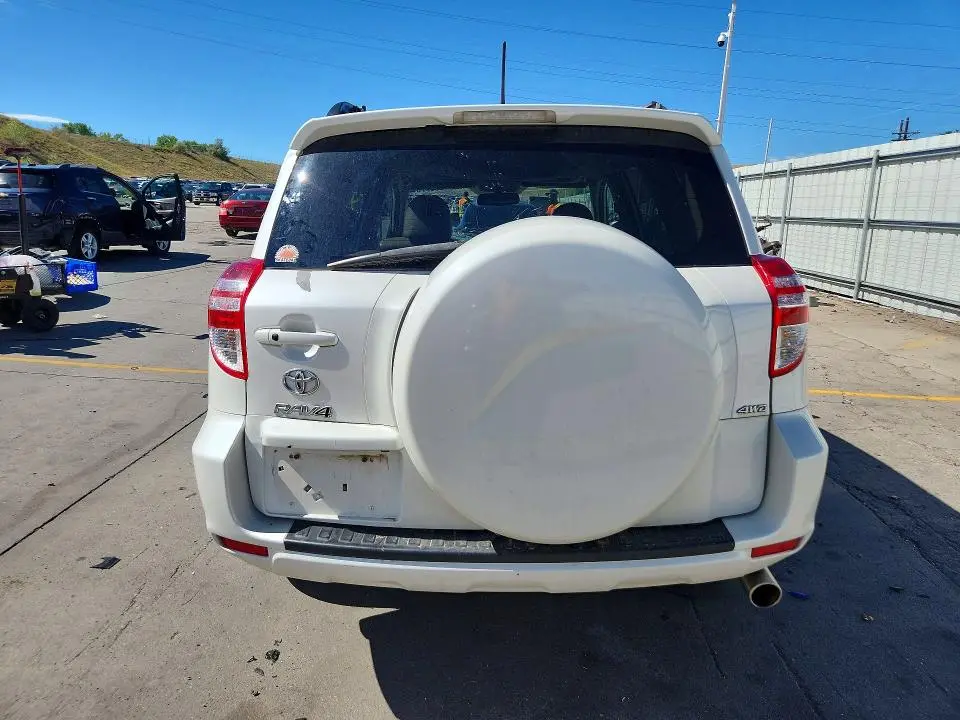 2011 TOYOTA RAV4 LIMITED  