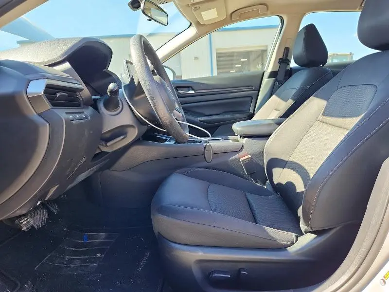 2024 NISSAN ALTIMA SV  