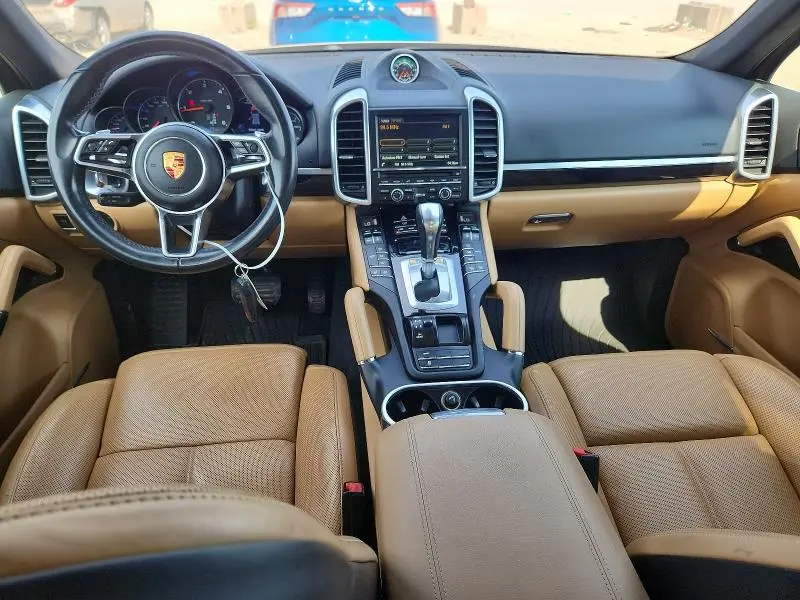 2016 PORSCHE CAYENNE   