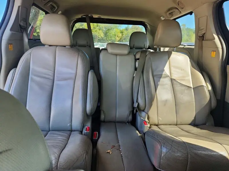 2012 TOYOTA SIENNA XLE 8-PASSENGER  