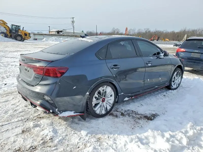 2023 KIA FORTE GT  
