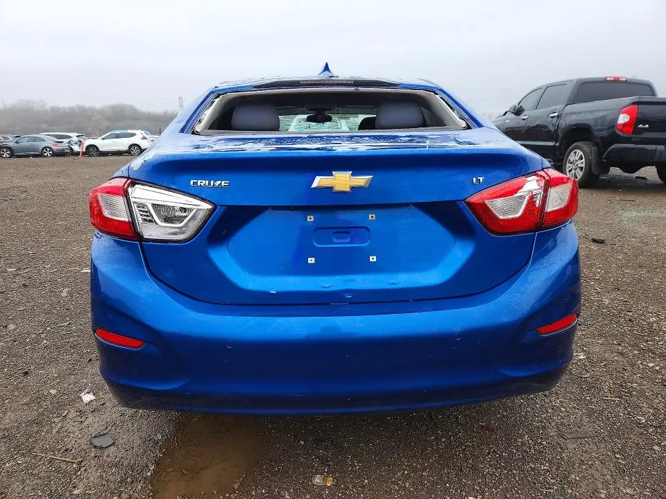2018 CHEVROLET CRUZE LT  