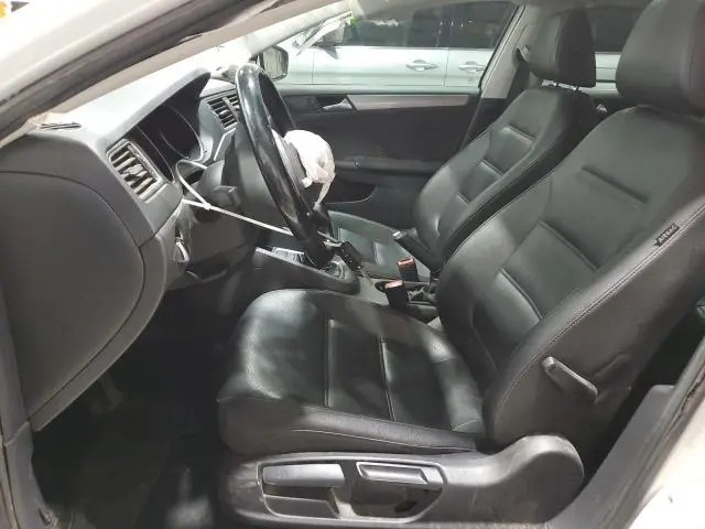 2017 VOLKSWAGEN JETTA SE