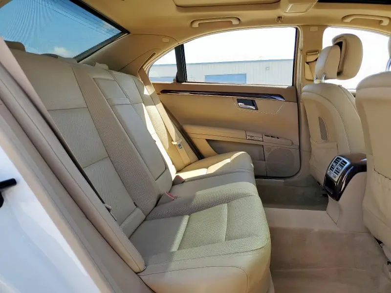 2013 MERCEDES-BENZ S 550  