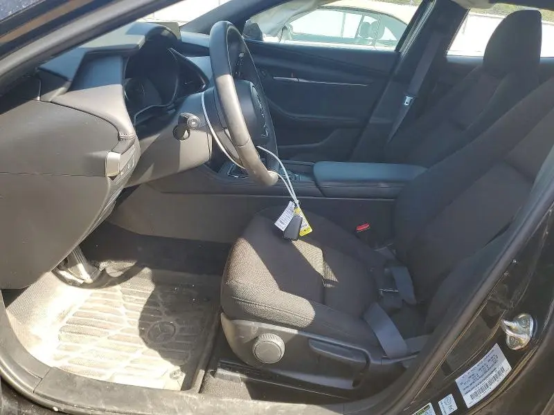 2025 MAZDA 3 PREFERRED  