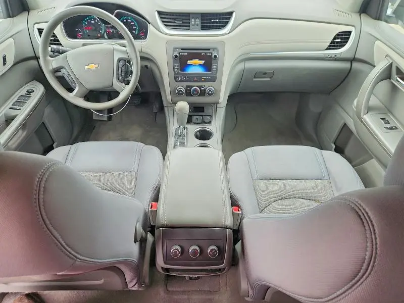 2015 CHEVROLET TRAVERSE LS  