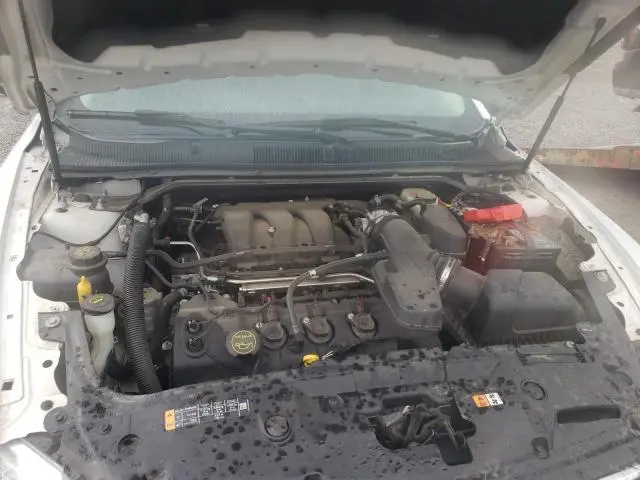 2016 FORD TAURUS SE  