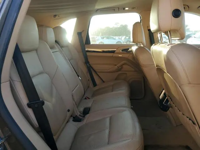2013 PORSCHE CAYENNE   