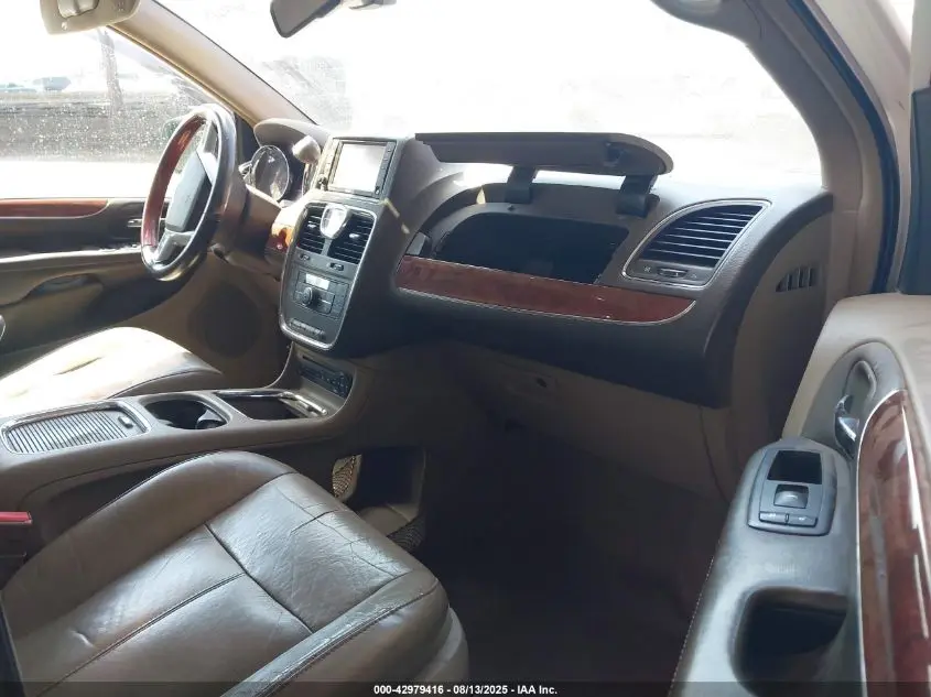 2012 CHRYSLER TOWN & COUNTRY LIMITED