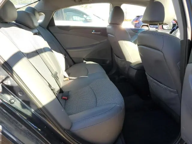 2011 HYUNDAI SONATA SE  