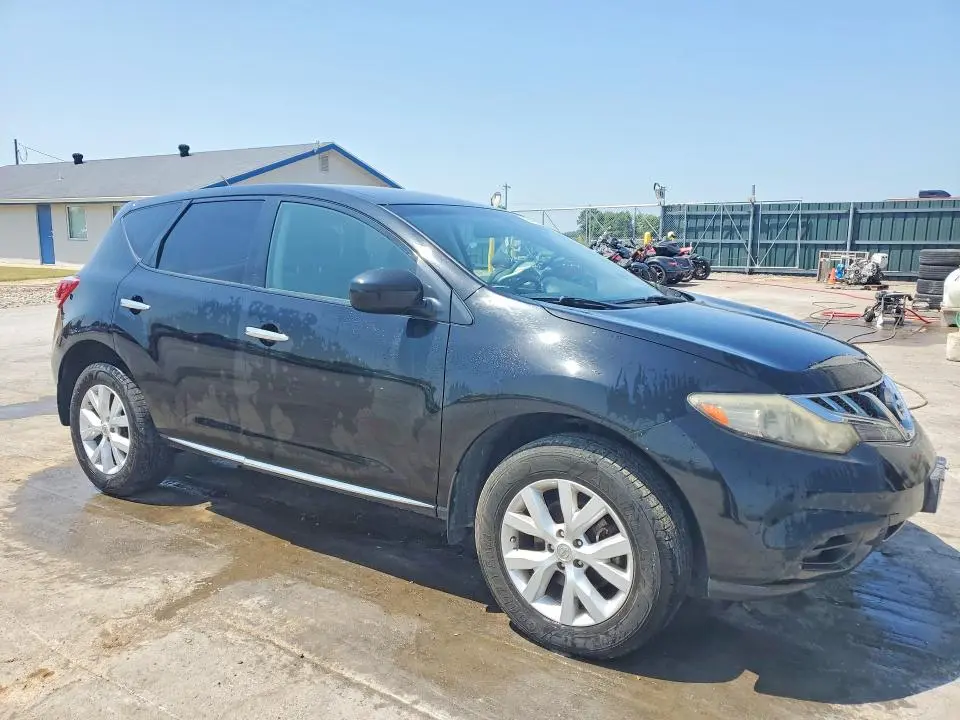 2011 NISSAN MURANO S  