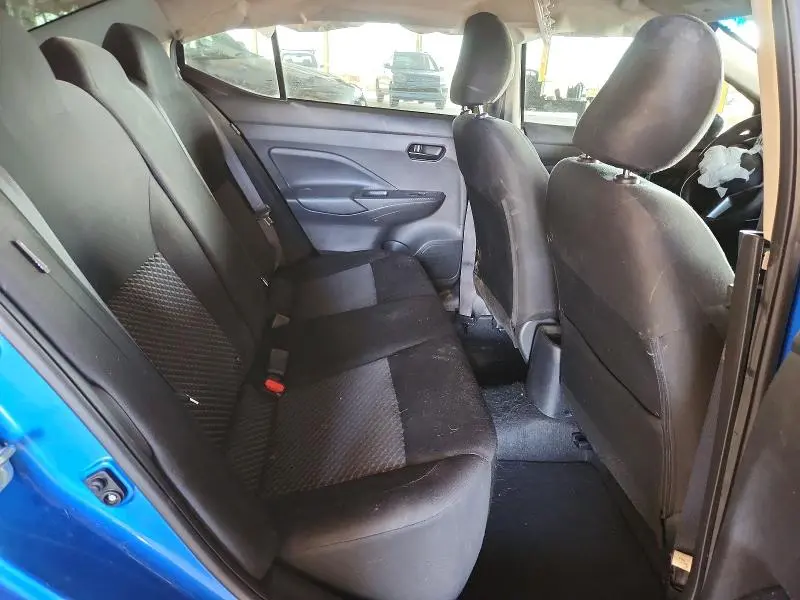 2021 NISSAN VERSA S  