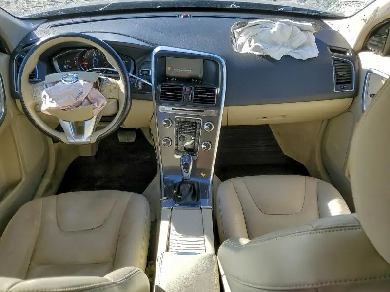 2016 VOLVO XC60 T5 PREMIER  