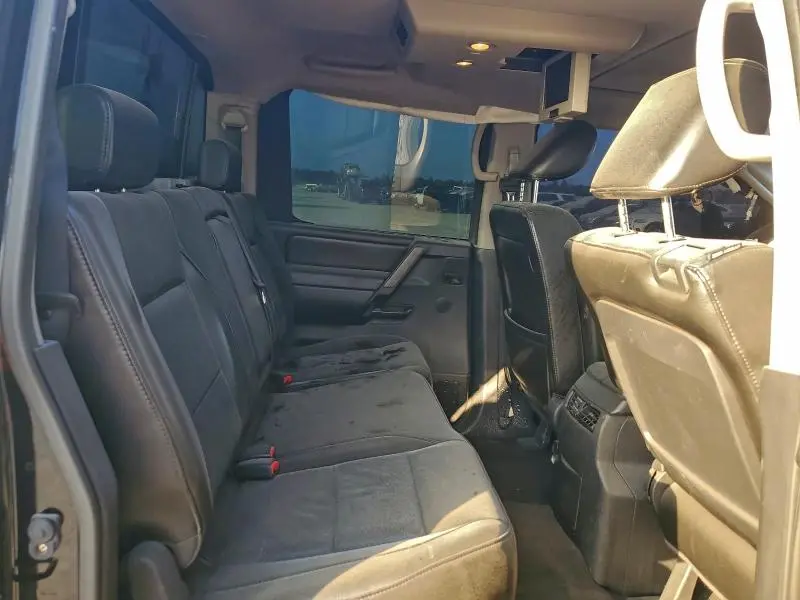2011 NISSAN TITAN S  