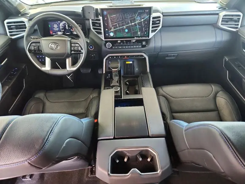 2023 TOYOTA TUNDRA PLATINUM  