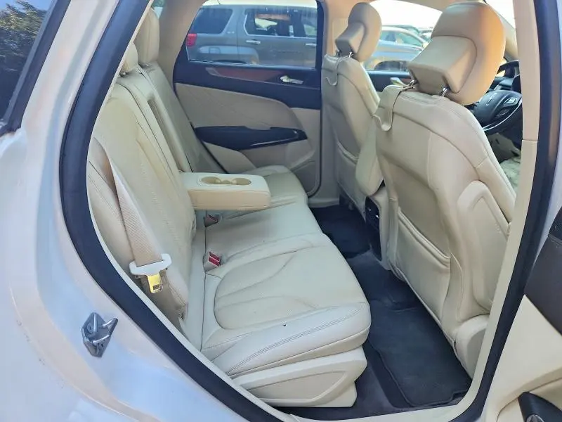 2015 LINCOLN MKC   