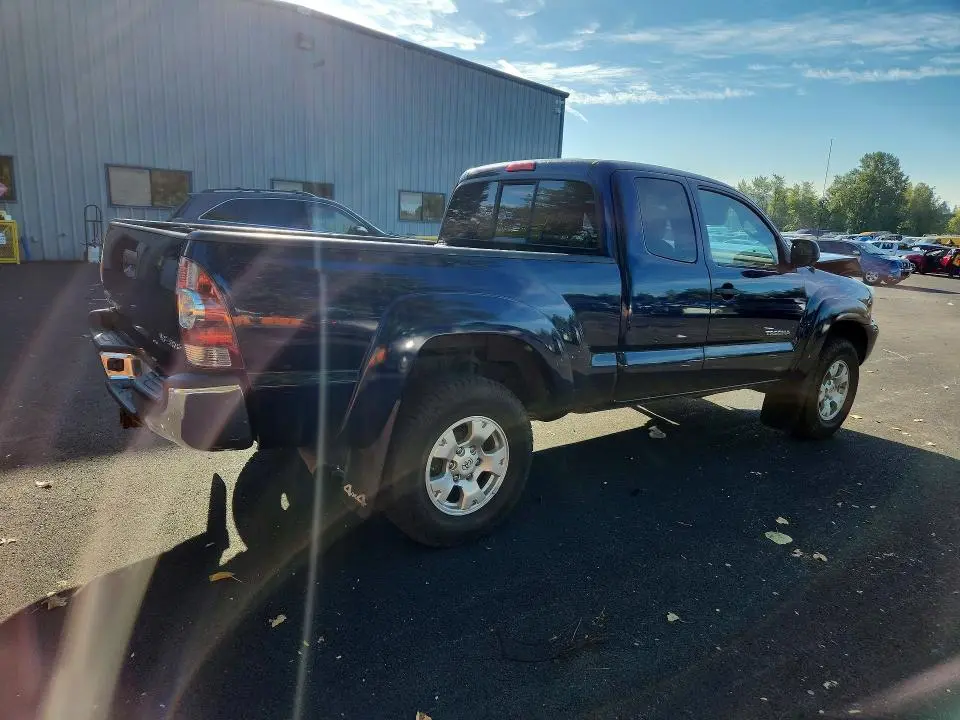 2013 TOYOTA TACOMA V6  