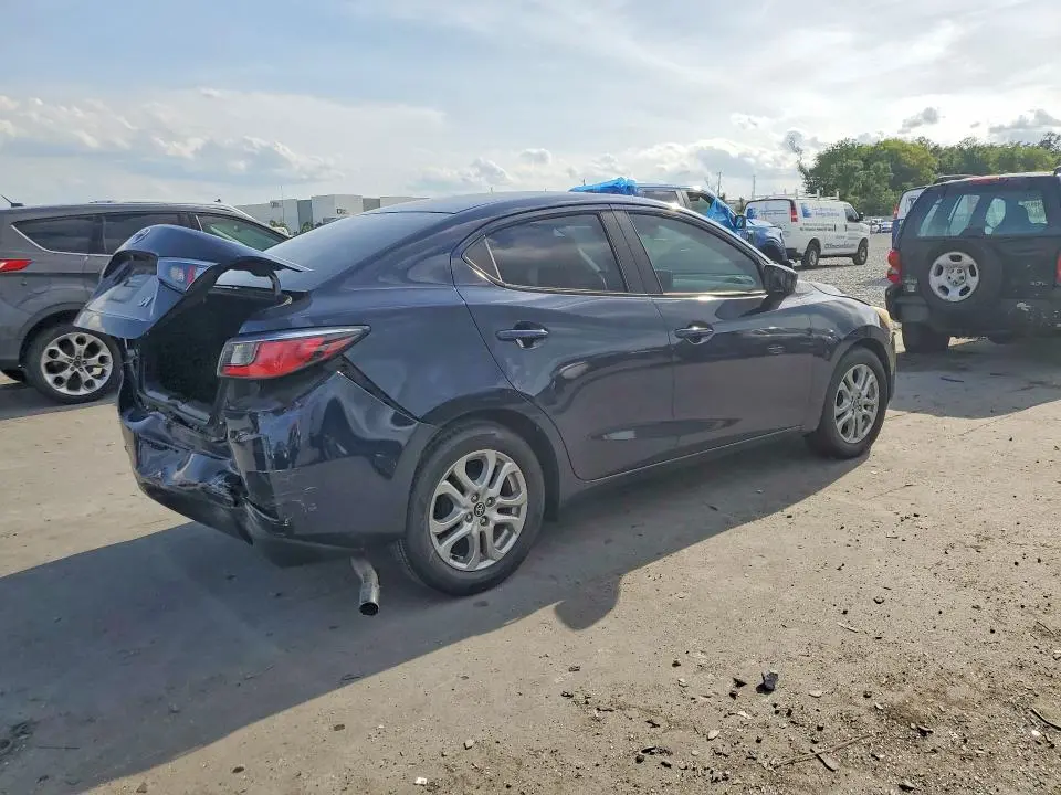 2017 TOYOTA YARIS IA BASE  