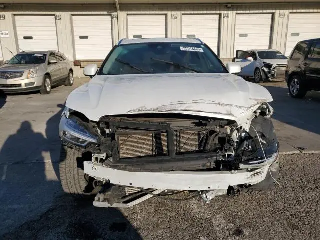2018 VOLVO XC60 T5  
