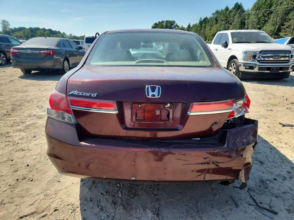 2011 HONDA ACCORD LX  