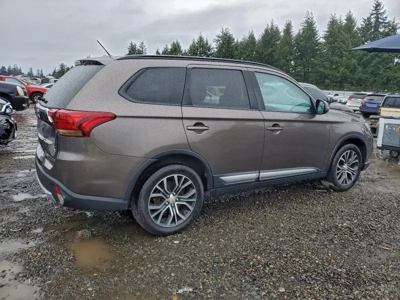2016 MITSUBISHI OUTLANDER SE  
