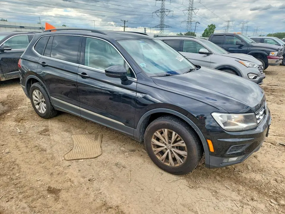 2018 VOLKSWAGEN TIGUAN SE  