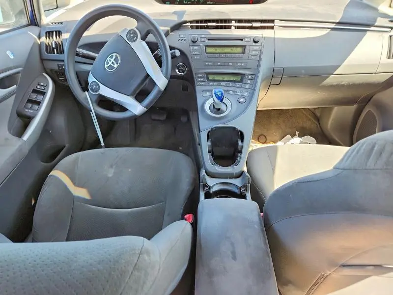 2010 TOYOTA PRIUS II  