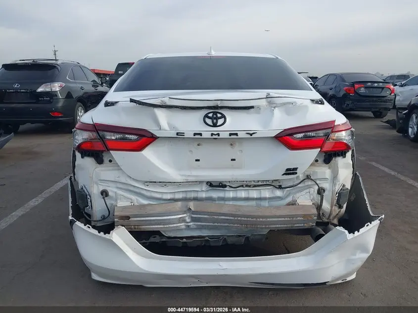 2021 TOYOTA CAMRY SE AWD