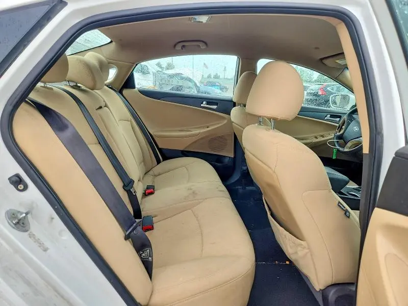 2011 HYUNDAI SONATA GLS  