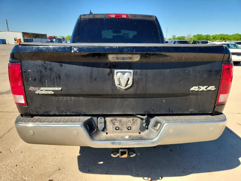 2015 RAM 1500 SLT  