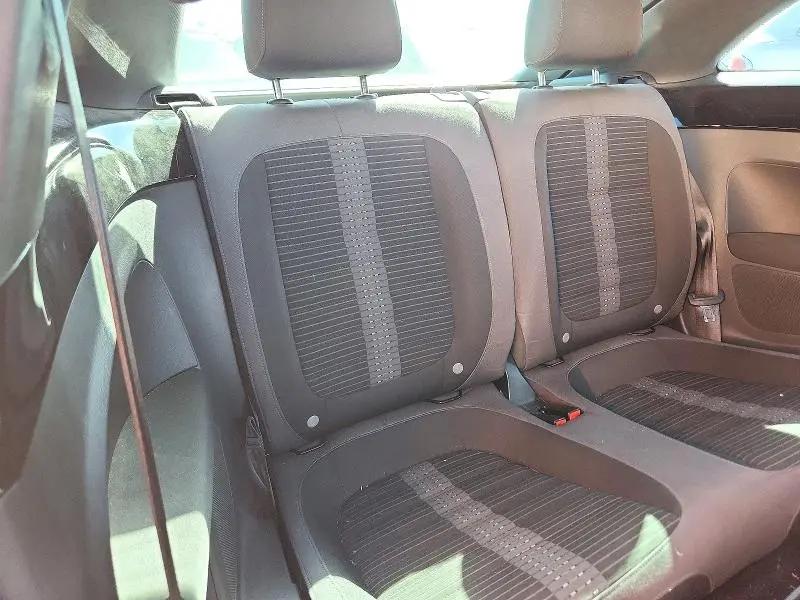 2013 VOLKSWAGEN BEETLE TURBO  