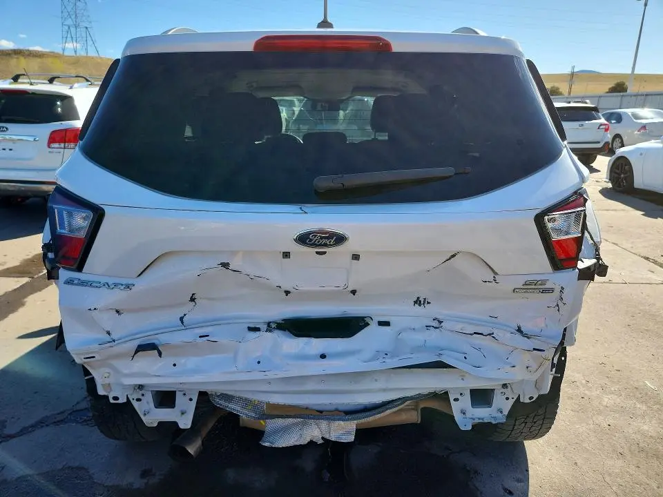 2018 FORD ESCAPE SE  