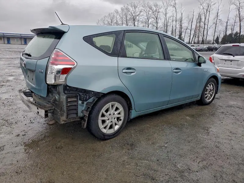 2016 TOYOTA PRIUS V   