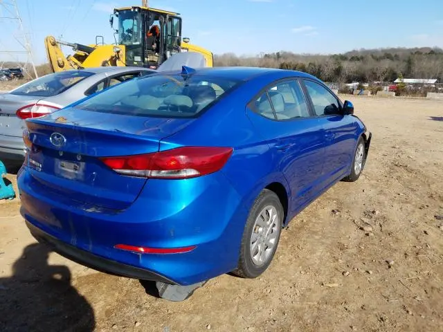 2017 HYUNDAI ELANTRA SE