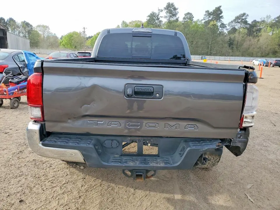 2021 TOYOTA TACOMA SR5 V6  
