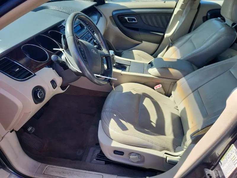2011 FORD TAURUS SEL  
