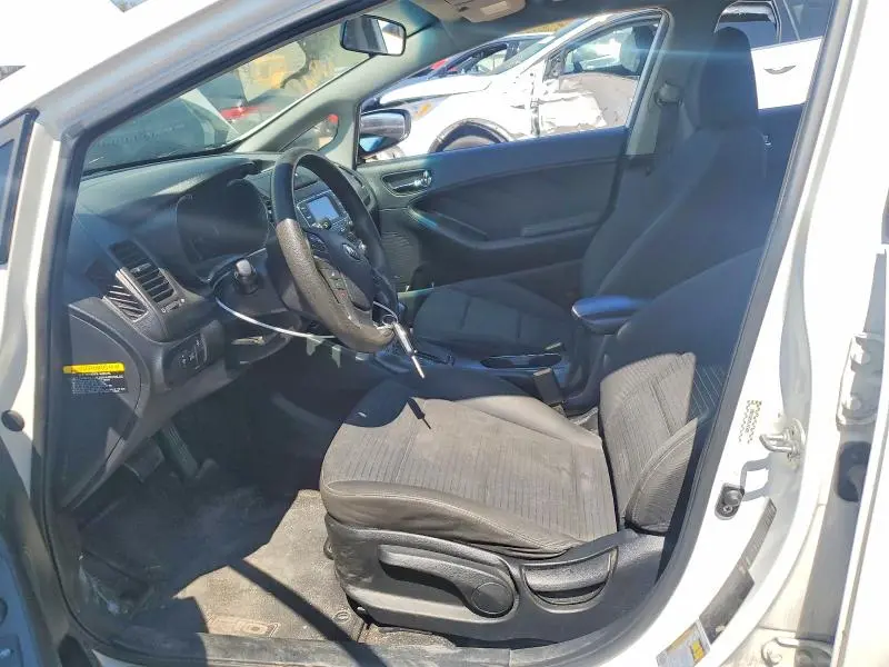 2016 KIA FORTE LX  