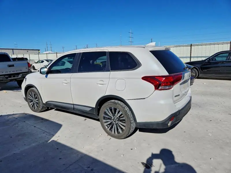 2019 MITSUBISHI OUTLANDER SE  