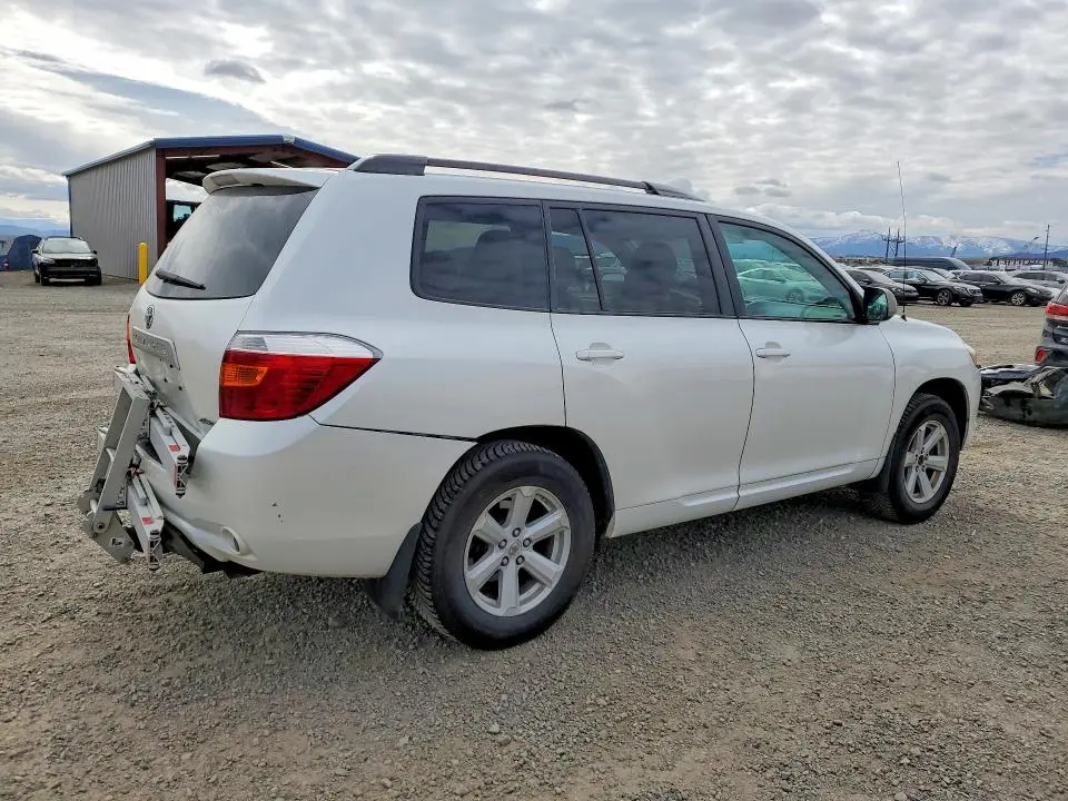 2010 TOYOTA HIGHLANDER BASE  