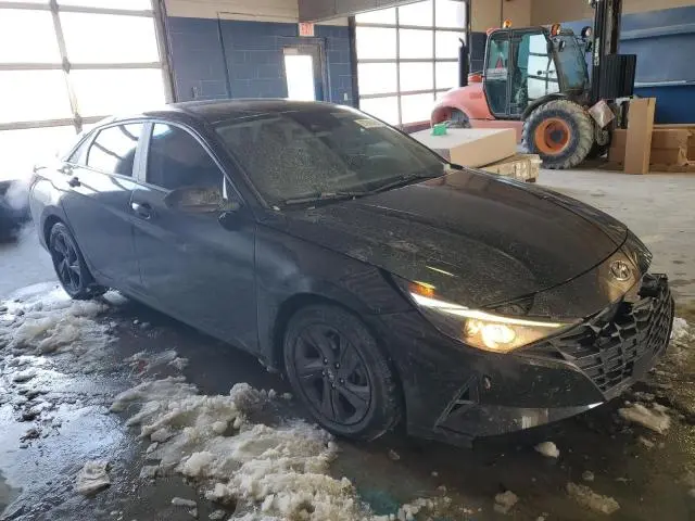 2021 HYUNDAI ELANTRA SEL  