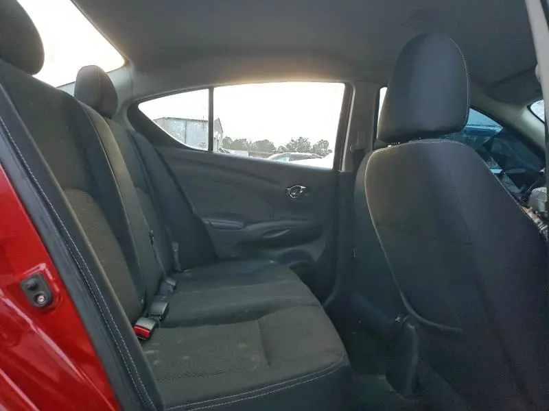 2014 NISSAN VERSA S  